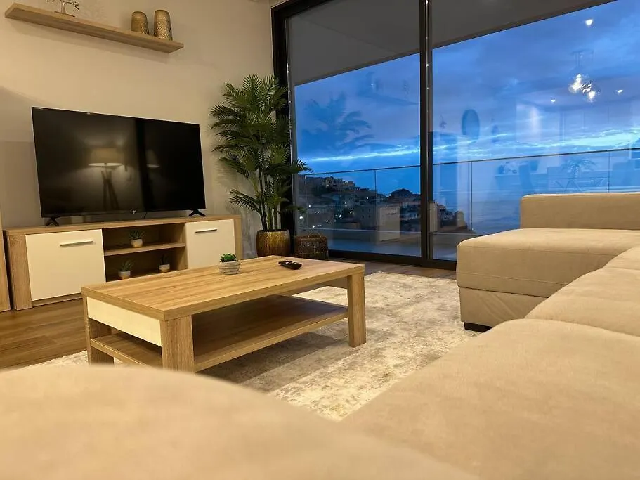 Deluxe Bay View Apartment Camara de Lobos